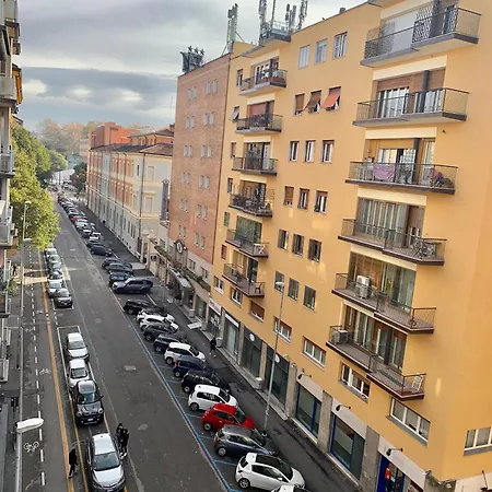 Bilocale Amendola 13 * Bologna