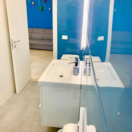 Bilocale Amendola 13 Apartman